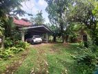 Land with House for Sale in Mount Lavinia (c7-5174)