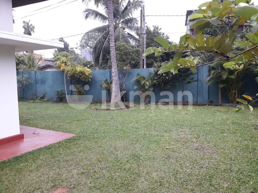 Land With House Sale Dehiwala ikman