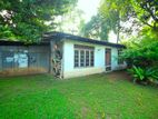 Land with old House for sale in Panadura