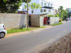 Land with Small House for Sale in Borella - CL503