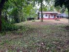 Land with Small Unit for Sale – Kadawatha
