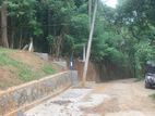 Lands for sale in Ampitiya