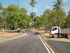 Lands for Sale in Karapitiya