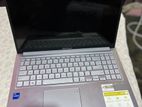 ASUS Vivobook A1504V