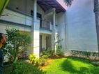 Large 6-Bedroom House for Rent in Park Road, Colombo 5 – Two Units