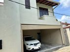 Large House For Sale In Boralesgamuwa - 3075U