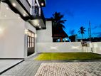 Latest Model New Luxury Upstairs Completed House For Sale In Negombo