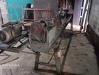 Lathe Machine (ලී ලියවන පට්ටලය)