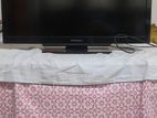 LCD 32-INCH TV