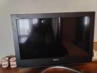 Regza 32 LED TV