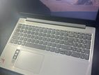 Lenovo Ideapad AMD A4 (8GB RAM / 1TB HDD)