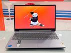 Lenovo ideapad Slim 3 Core i5-12th Gen 8GB Ram 512GB SSD Laptop