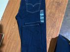 Levis Denim 32