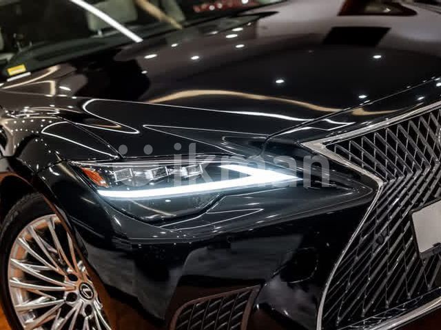 Lexus Ls500H 2023 photo 2