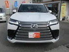 Lexus LX600 2024
