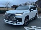Lexus LX600 2025