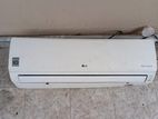 LG 12000 BTU Smart Inverter AC