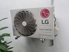 LG 12,000 BTU Smart Inverter Air Conditioner