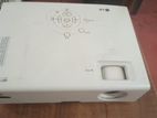 LG DS420 Projector