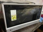 LG Microwave Oven