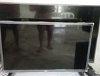 LG Smart TV 32"