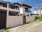 Luxurious 3Storey House For Sale in Mount Lavinia