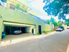 Luxurious 4 Bedroom House with Furniture in Kalalgoda Rd