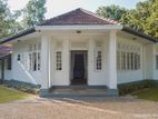 Luxurious Bungalow in Kadugannawa – Perfect for a Tourist Villa