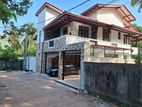 Luxurious House for Sale in Battaramulla