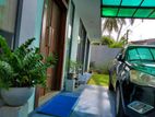 Luxurious House For Sale Talawatugoda