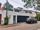 Luxurious House Sale in Colombo 5