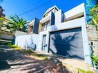 Luxurious Modern Brand New House In Talawatugoda