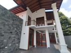 Luxurious New House for Sale in Athurugiriya