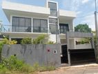 Luxurious Newly Built Upstairs House for Sale in Kottawa