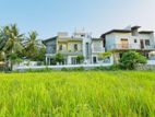 Luxurious super house for sale in athurugiriya