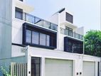 Luxurious Type Beautiful House in Dehiwala