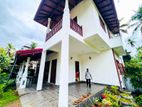 Luxurious Valuable House for Sale-Hanwella