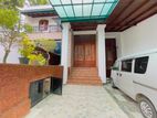 Luxury 2-Storey House with Swimming Pool for Sale Baththaramulla