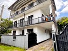 Luxury 3 Bedroom House for Rent in Malabe (EM015NV)