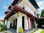 Luxury 3-Storey House for Rent in Pannipitiya