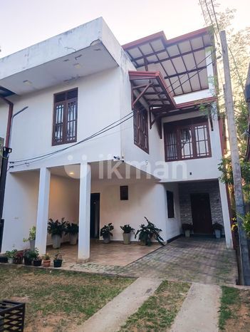 LUXURY 3-STOREY MODERN HOUSE FOR SALE – Walana, Panadura