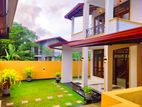 Luxury 3 Story House for sale in Piliyandala