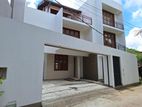 Luxury 3st Beautiful House Sale Maharagama