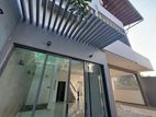 Luxury 4-Bedroom 3-Storey House for Rent at Akuregoda (EM004AM)