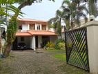 Luxury 4 Bedroom House for Sale at Old Kesbewa Road, Nugegoda (EM210RN)