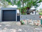 Luxury 4 Bedrooms House for sale in Pannipitiya