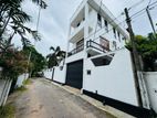 Luxury 4 Storey House For Sale in Welisara, Kandana