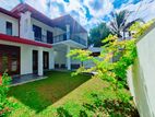 Luxury 5 Bedrooms House for sale in Homagama - Pitipana