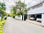 Luxury 5BR/5BA Family Home – Ambawatta Road, Boralesgamuwa