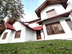 Luxury 6BR/6BA 2-Story Home (4000 Sq ft) in Kadana, 300m to Negombo Road